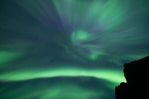 Auroras Hunt - Tour in Spanish, Northern Lights Chase in Spanish - Stop 1: Northern Norway Travel and the warm minibus overview