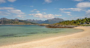 From Tromsø: Arctic Roadtrip: fjords tour with scenic picnic - Meeting point and timing: plan for about half a day