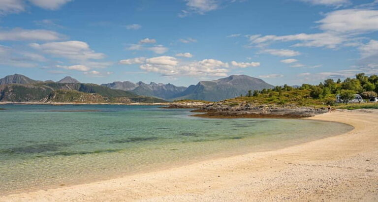 From Tromsø: Arctic Roadtrip: fjords tour with scenic picnic - Meeting point and timing: plan for about half a day