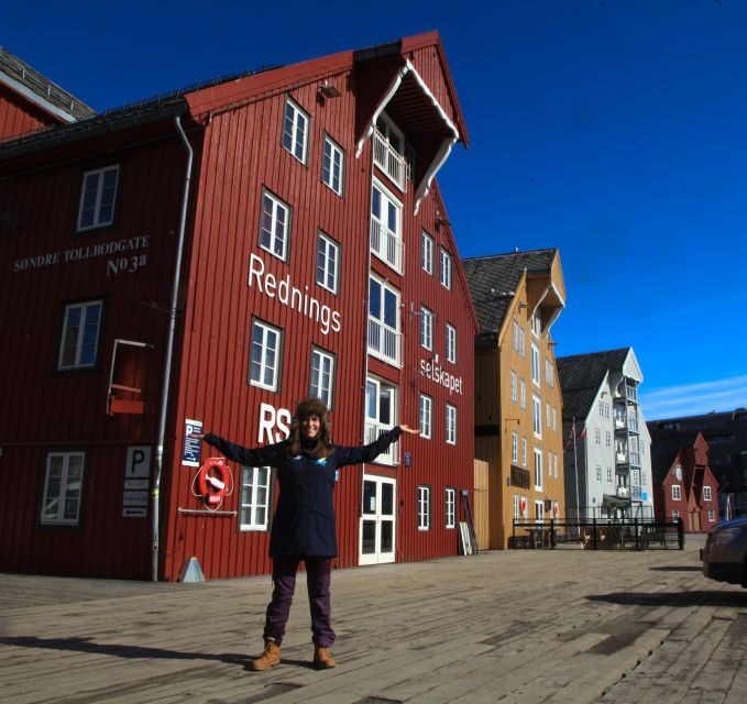 Tromsø: City Walk & Polar Museum (Private or Shared) - Coffee, snacks, and the pacing over 2–3 hours