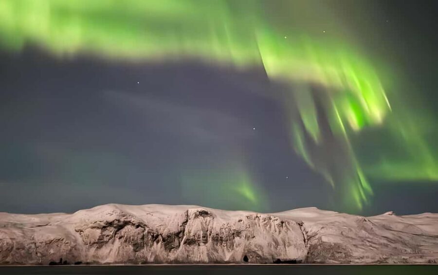 Tromsø: Northern Lights Adventure by Bus or Minibus - The Drive Is Part of the Show: Why You Leave the City Glow