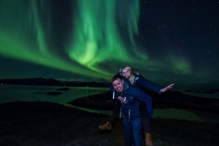 Tromsø: Northern Lights Chase with Free Photos - The Van Ride, Thermal Suit, and Small-Group Comfort