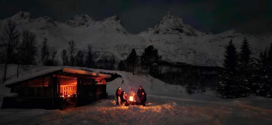 Tromsø: Northern Lights Hunt. Local Guide and Basecamp. - Key things you should know before you go