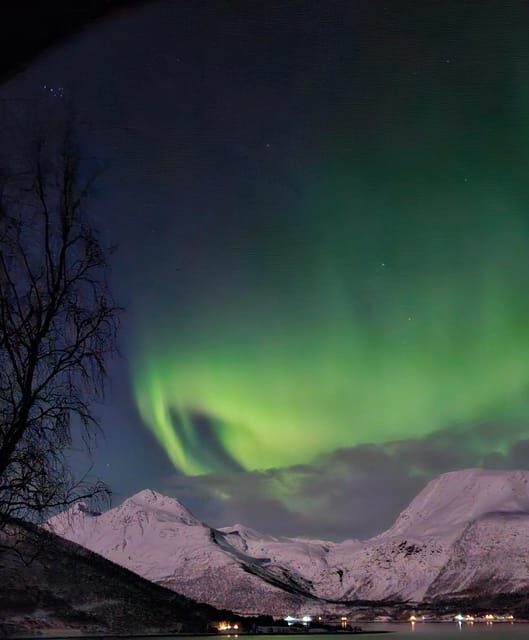 Tromsø: Northern Lights Hunt. Local Guide and Basecamp. - The 1-hour drive and the Troms County block: getting your bearings and staying ready